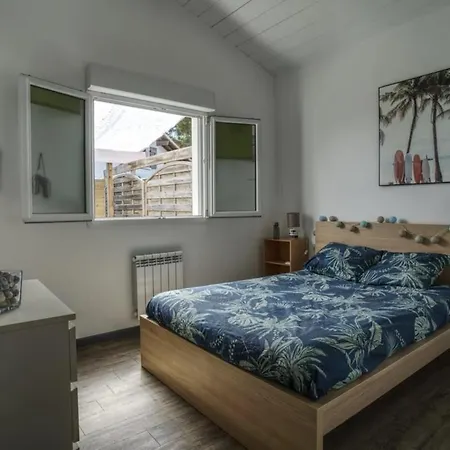 Aux Portes De L'ocean 比斯卡罗斯