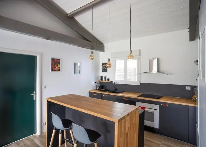 Aux Portes De L'ocean *